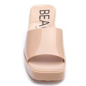 Brand New Without Box Beach by Matisse Size 7